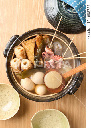 熱々のおでん 熱々のおでん 134688788