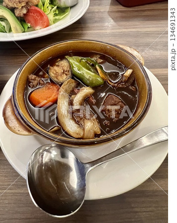 おいしそうなカシミールカレー 134691343