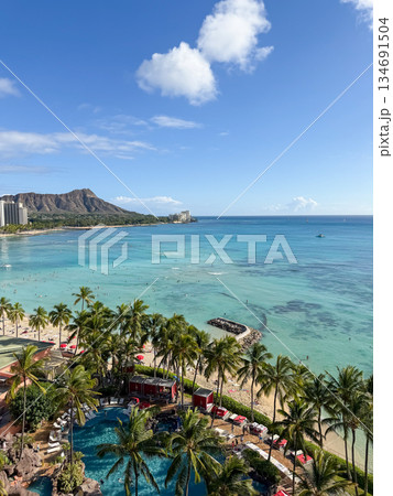 ハワイ シェラトンワイキキ ラナイから望むワイキキビーチ 134691504