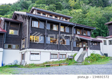 白馬岳蓮華温泉ロッジ　蓮華温泉～北アルプス白馬岳縦走登山　 134691572