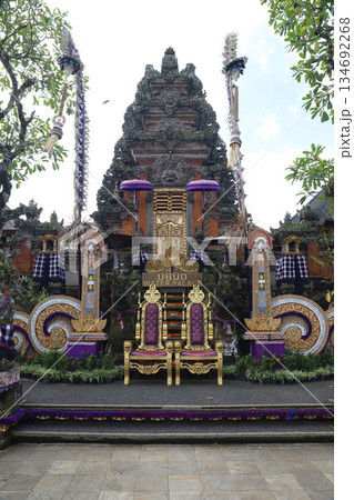 バリ島　ウブド　サラスワティ寺院 134692268
