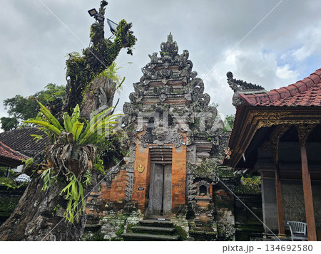 バリ島　ウブド王宮 134692580