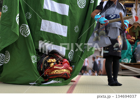 播州姫路の秋祭り　英賀神社の獅子舞　 134694037