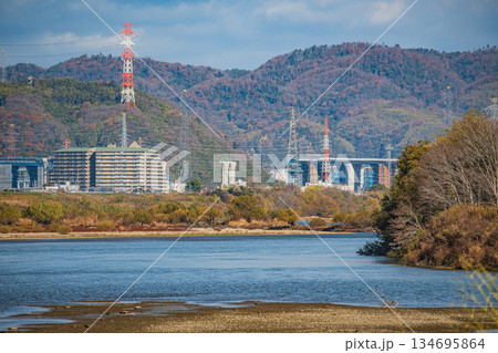 冬の淀川風景　大阪府高槻市 134695864