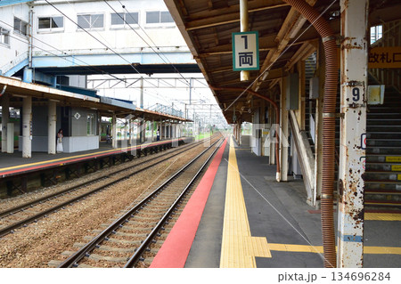 JR北海道函館本線の滝川駅から深川駅までの普通列車車窓風景(2023年夏曇り空) JR北海道函館本線の滝川駅から深川駅までの普通列車車窓風景(2023年夏曇り空) 134696284