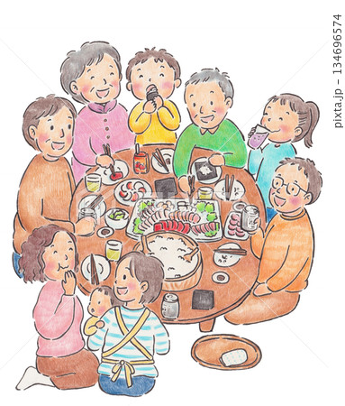 家族で手巻き寿司をしている、手描きイラスト 134696574