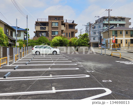 駐車場・コインパーキング 134698013
