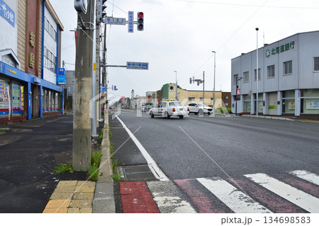 直線道路日本一の国道12号の風景 134698583