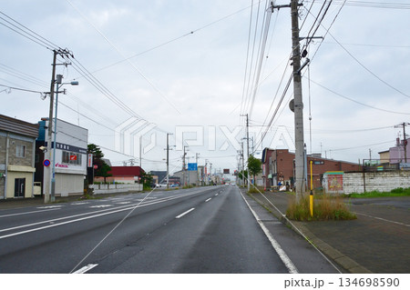 直線道路日本一の国道12号の風景 直線道路日本一の国道12号の風景 134698590