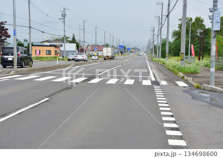直線道路日本一の国道12号の風景 直線道路日本一の国道12号の風景 134698600