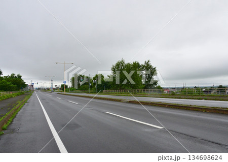 直線道路日本一の国道12号の風景 直線道路日本一の国道12号の風景 134698624