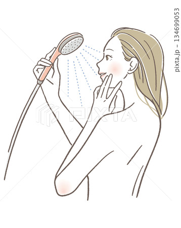 シャワーを浴びる女性 シャワーを浴びる女性 134699053