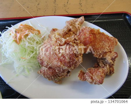 大分県中津市本耶馬渓町、人気食堂「むら上食堂」の「からあげ定食」 大分県中津市本耶馬渓町、人気食堂「むら上食堂」の「からあげ定食」 134701064