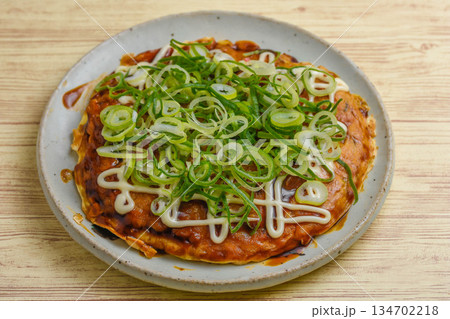 ネギたっぷりのお好み焼き ネギたっぷりのお好み焼き 134702218
