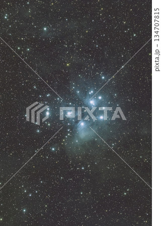 青く輝くプレアデス星団 青く輝くプレアデス星団 134707815
