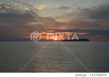 有明浜の夕日(夕日百選) 有明浜の夕日(夕日百選) 134709079