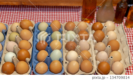 Organic Farm Eggs Cartons Organic Farm Eggs Cartons 134709814
