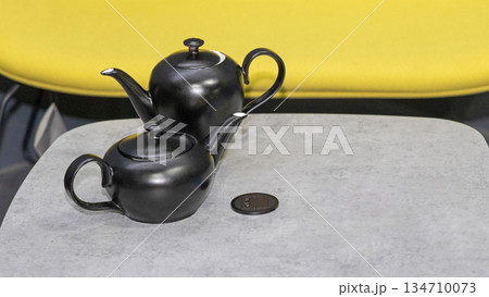 Black Porcelain Tea Set 134710073