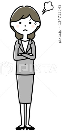 怒るスーツの女性 怒るスーツの女性 134713345
