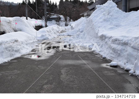 豪雪地方の道路 山形県 豪雪地方の道路 山形県 134714719