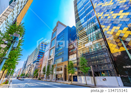 東京 中央区 銀座の都市風景 銀座六丁目交差点付近 東京 中央区 銀座の都市風景 銀座六丁目交差点付近 134715141