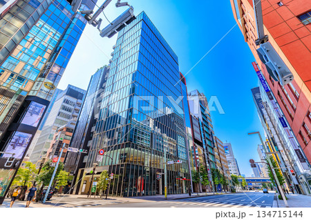 東京 中央区 銀座の都市風景 銀座七丁目交差点付近 東京 中央区 銀座の都市風景 銀座七丁目交差点付近 134715144