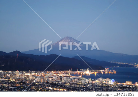 日本平から望む富士山と駿河湾 日本平から望む富士山と駿河湾 134715855