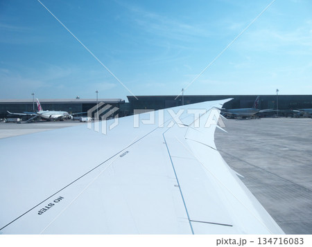 カタール ドーハ国際空港 5月 カタール ドーハ国際空港 5月 134716083