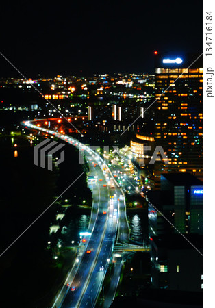 福岡県福岡市早良区、福岡タワーから見た百道浜周辺の夜景_8 福岡県福岡市早良区、福岡タワーから見た百道浜周辺の夜景_8 134716184