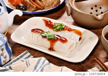 Steamed rice rolls (Cheong Fun) Steamed rice rolls (Cheong Fun) 134716954