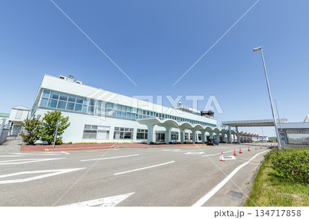 北海道稚内市　晴天の稚内空港 134717858