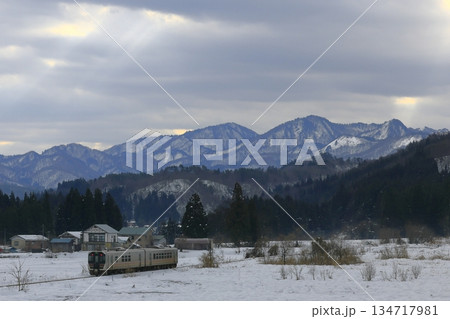 雪景色の磐越西線 雪景色の磐越西線 134717981
