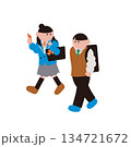 並んで歩く学生のイラスト素材 134721672