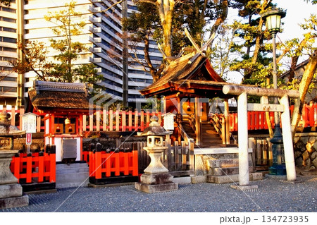 京都府 伏見稲荷大社 藤尾社 & 霊魂社 京都市伏見区深草藪之内町 2022 年 2月 京都府 伏見稲荷大社 藤尾社 & 霊魂社 京都市伏見区深草藪之内町 2022 年 2月 134723935