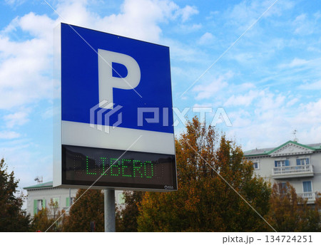 道路標識 標識 看板 パーキング 道路標識 標識 看板 パーキング 134724251