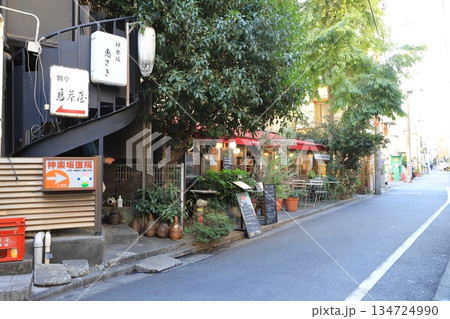 見番横丁(けんばんよこちょう) 新宿区神楽坂3丁目付近 見番横丁(けんばんよこちょう) 新宿区神楽坂3丁目付近 134724990