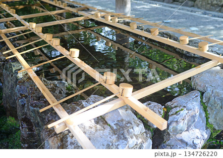 伊勢神宮内宮入口の手水舎-1 134726220