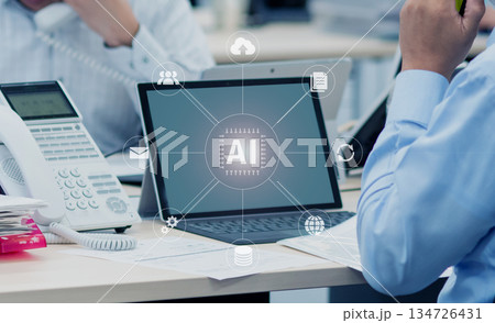 ビジネスシーン　生成AIを活用したデジタルワークフローのコンセプトイメージ　DX　 134726431