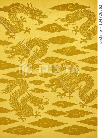 龍と雲紋の和柄パターン 龍と雲紋の和柄パターン 134726562