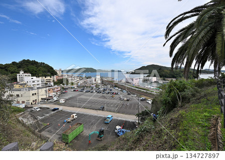三重県 志摩国「鳥羽城」本丸と石垣 海と鉄道の見える城跡 三重県 志摩国「鳥羽城」本丸と石垣 海と鉄道の見える城跡 134727897