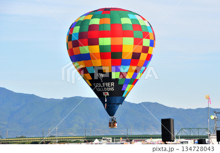熱気球・バルーン 134728043