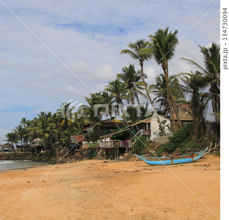 Beach between Galle and Bossa, Sri Lanka. 134730094