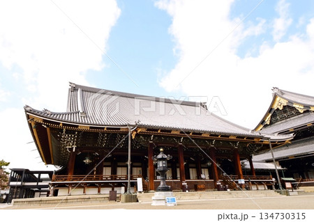 京都府　東本願寺・阿弥陀堂（重要文化財） 京都市 下京区 常葉町　2022年2月 134730315