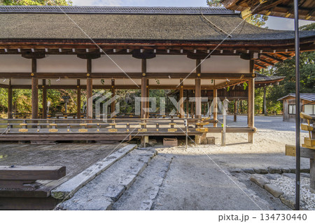 冬の賀茂別雷神社（上賀茂神社）橋殿 134730440