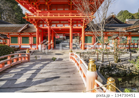 冬の賀茂別雷神社(上賀茂神社)楼門 冬の賀茂別雷神社(上賀茂神社)楼門 134730451