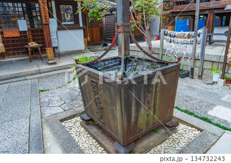 京都市下京区　　雨水桶　天水桶 134732243