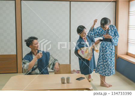 family trip　撮影協力：伊東小涌園 134733390