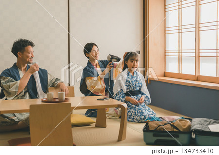 family trip　撮影協力：伊東小涌園 134733410