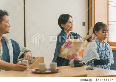 family trip　撮影協力：伊東小涌園 134733417