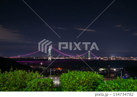 夜の明石海峡大橋 134734782